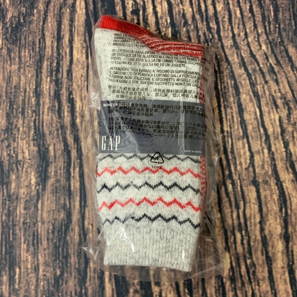Gap Women’s Warm Winter Socks One Size NWT - Picture 3 of 8